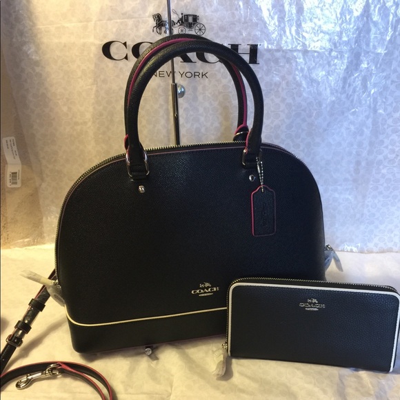 Coach Handbags - Authentic Coach Crossbody Handbag & Wallet